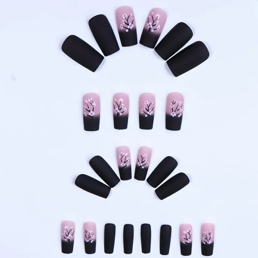 24 Pieces Fake Press On Nails